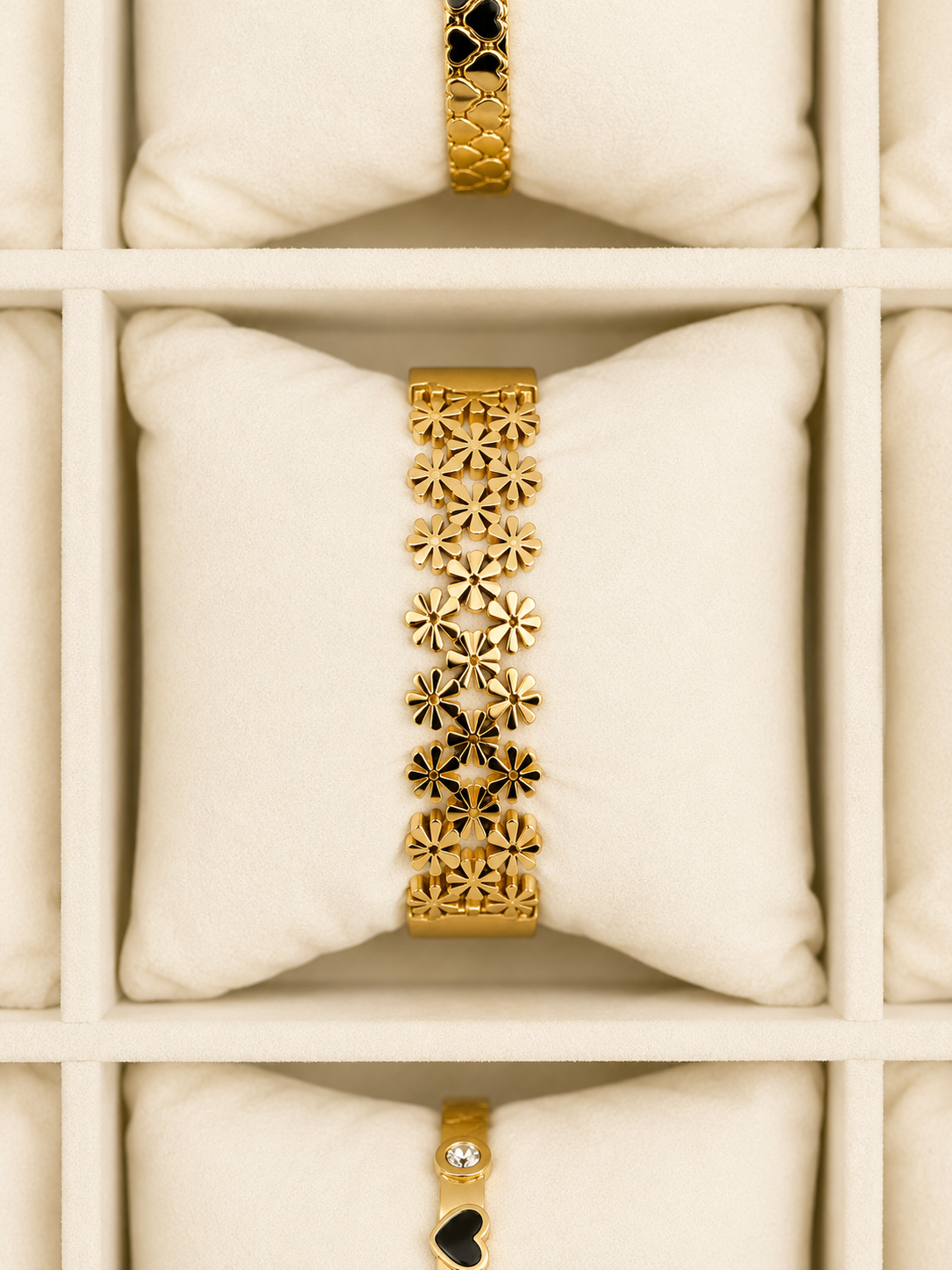 Golden Daisy Mesh Bangle (baby size)