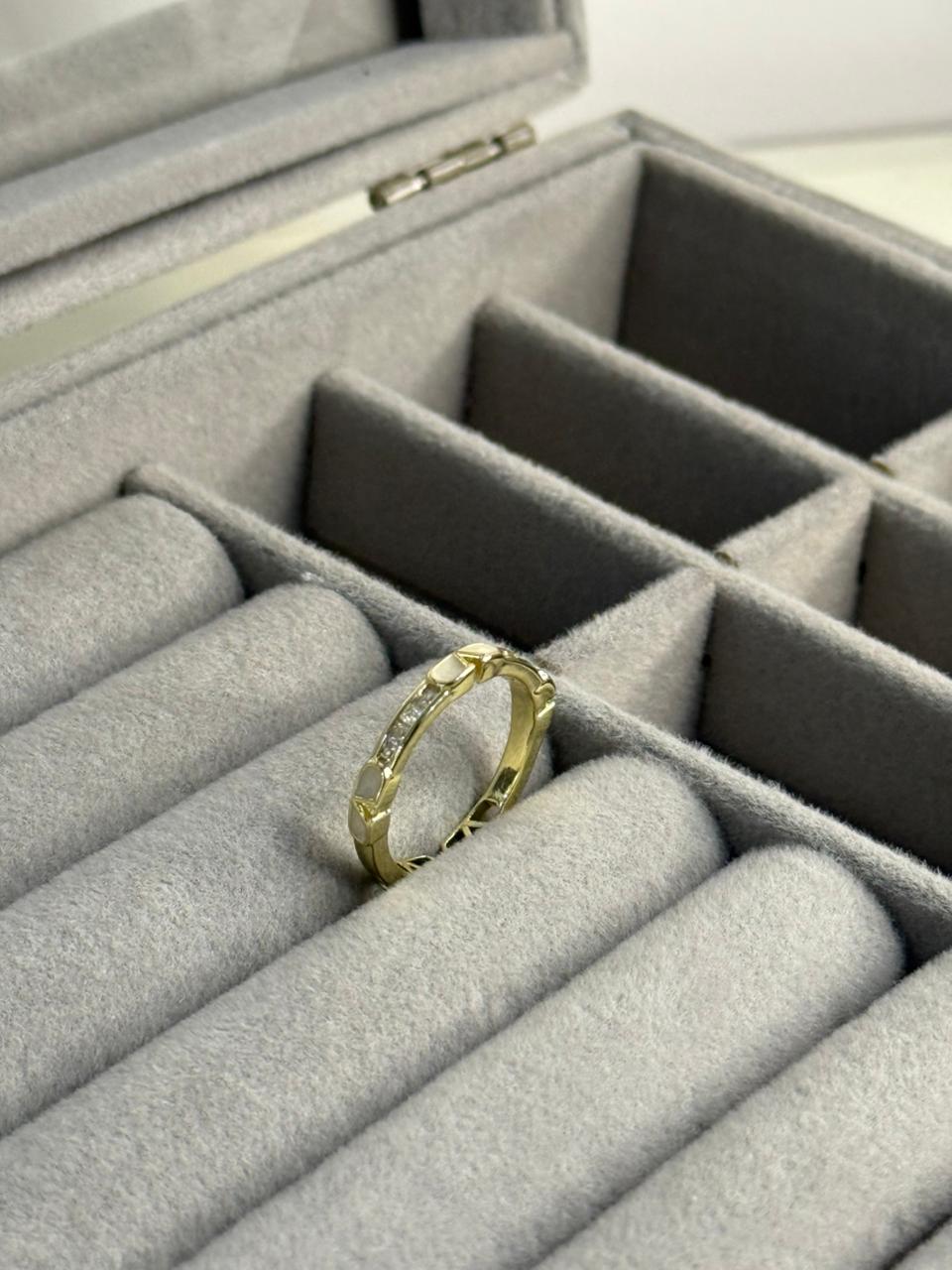 Crystal Line Ring
