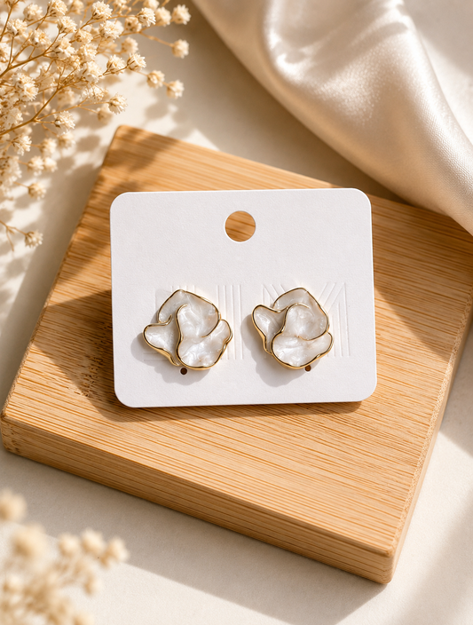 Pearl Petal Earring